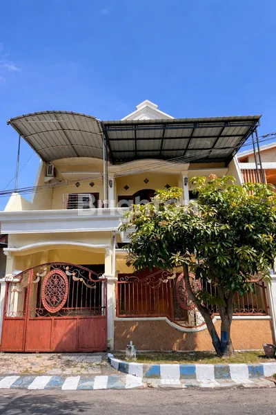 image RUMAH 3 LANTAI DI ALOHA SIDOARJO, LT 136M², 5 KT (1)