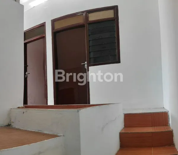 image HUNIAN NYAMAN 2 LANTAI, DEKAT UNAIR & UWM (7)