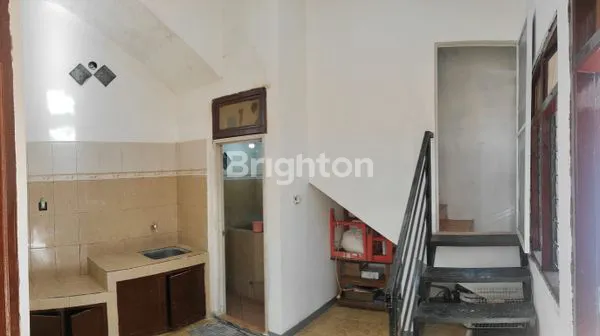 image HUNIAN NYAMAN 2 LANTAI, DEKAT UNAIR & UWM (5)