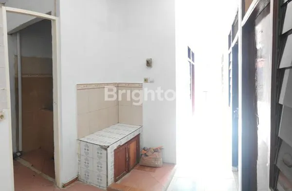 image HUNIAN NYAMAN 2 LANTAI, DEKAT UNAIR & UWM (4)