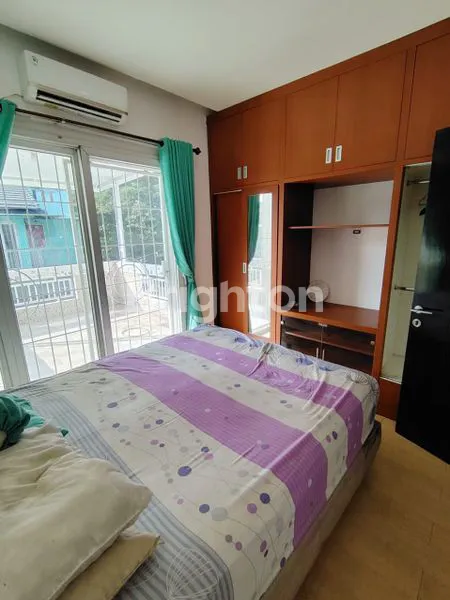 image RUMAH MINIMALIS SIAP HUNI DI GOLDEN PALM CENGKARENG (2)