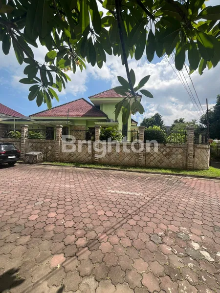 image RUMAH DARMO VILLA 4KT+1 LOKASI STRATEGIS SEBERANG PAPAYA SUPERMARKET DEKAT KE HR MUHAMMAD DAN PAKUWON MALL (1)