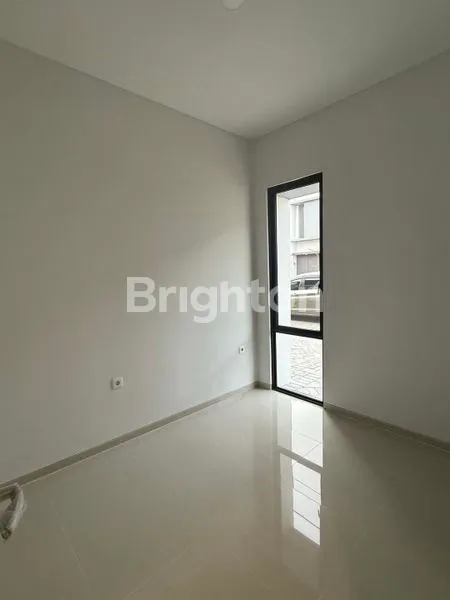 image SEWA RUMAH BARU GRESS PARK SUNRISE LOKASI STRATEGIS (3)