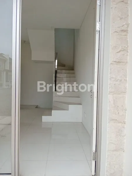 image RUMAH BARU GRESS PERUM GREENLAND MENGANTI GRESIK DEKAT CITRALAND, KAMPUS CIPUTRA ( K 329 ) (7)