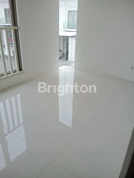 image RUMAH BARU GRESS PERUM GREENLAND MENGANTI GRESIK DEKAT CITRALAND, KAMPUS CIPUTRA ( K 329 ) (8)