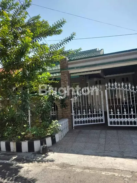 image RUMAH SIAP HUNI RUNGKUT ASRI TERAWAT STRATEGIS DEKAT MERR (1)