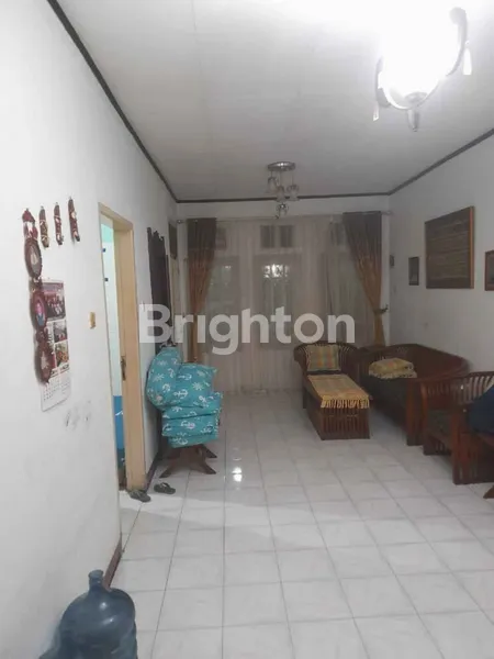 image DIJUAL RUMAH RUNGKUT ASRI TIMUR SHM (2)