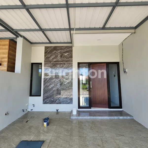 image RUMAH FULL  FURNISHED NEW DI MEDOKAN ASRI- RUNGKUT (2)