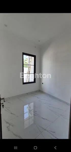 image SUPER LANGKA ARAYA II ROW BOULEVARD RMH AMERICAN CLASSIC NEW MINIMALIS 2LT (4)