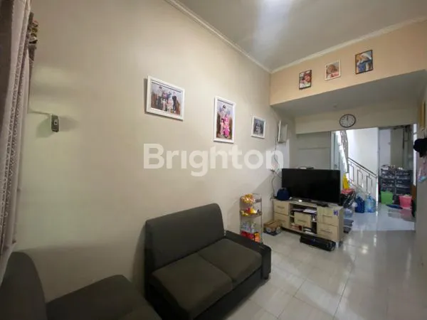 image RUMAH 2 LANTAI PERUMAHAN PESONA LAGUNA 2 CILANGKAP DEPOK (4)