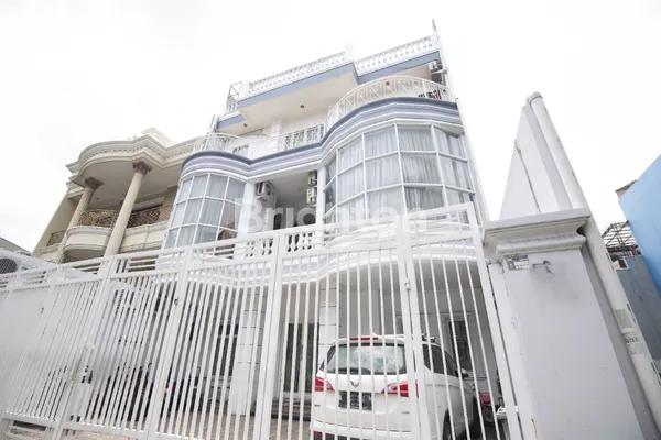 image RUMAH 4 LANTAI 200M2 DI CITRA 2 EXT, KALIDERES, KEBON JERUK, JAKARTA BARAT, SHM (1)