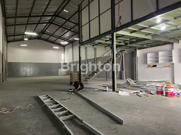 image GUDANG 2 LANTAI SIAP HUNI ADA OFFICE DI PENGGILINGAN JAKARTA TIMUR (2)