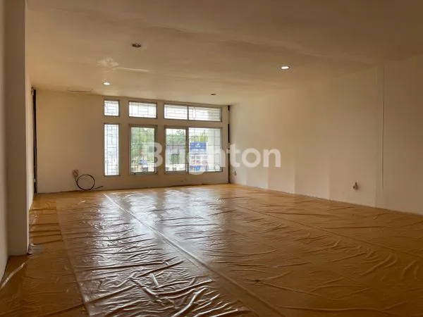 image GUDANG 2 LANTAI SIAP HUNI ADA OFFICE DI PENGGILINGAN JAKARTA TIMUR (5)