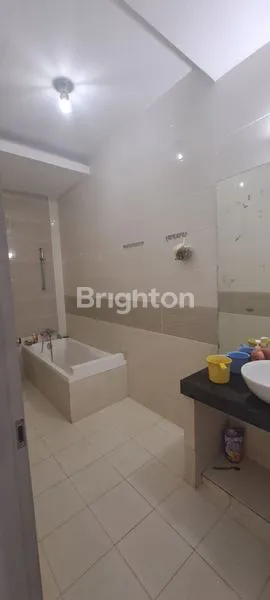 image DISEWA: RUMAH MEWAH 2 LANTAI, LT 460 M², FULL FURNISH, BALIKPAPAN BARU (5)