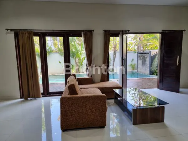 image RUMAH VILLA 2 LANTAI DI OBYEK WISATA DI SUNSET ROAD (5)