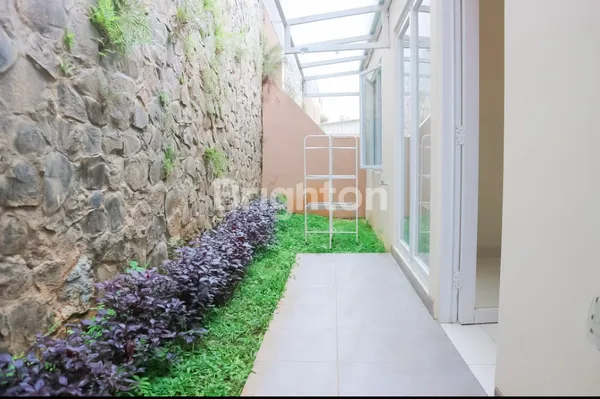 image RUMAH DI THE VILLAS RUKUN SENIOR LIVING - SENTUL (7)