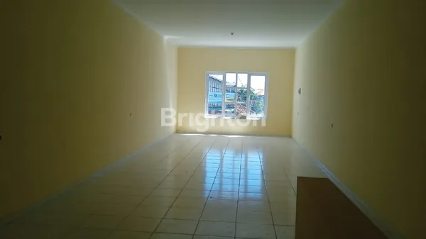 image RUKO SERIUS UNTUK BISNIS SERIUS — DAYA BESAR, RUANG LEGA, LOKASI SIAP JALAN (2)