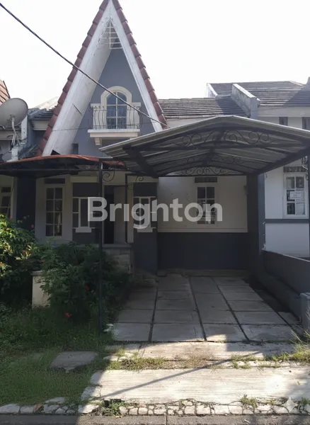 image RUMAH GAYA KLASIK MODERN DI SENTUL (1)