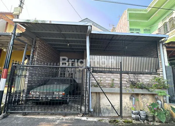 image RUMAH 3 LANTAI DI TIDAR PERMAI, 6 KT & SHM (1)