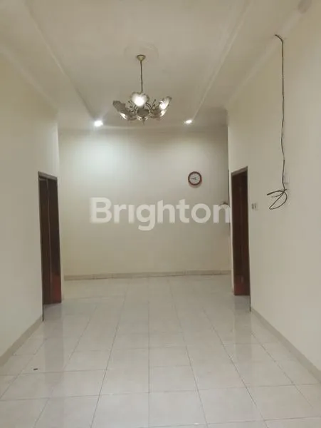 image RUMAH SIAP HUNI DI DALAM PERUMAHAN COLOMADU (8)