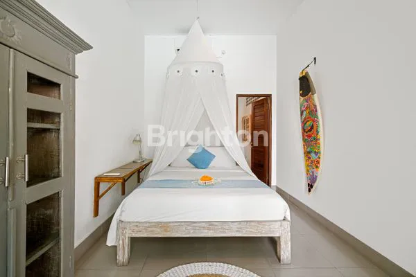 image VILLA MEWAH FURNISHED DI SEMINYAK, LT 400M² (2)