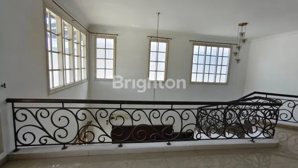 image RUMAH 2 LANTAI DI KOTA WISATA LUAS TANAH 350METER SIAP HUNI (4)