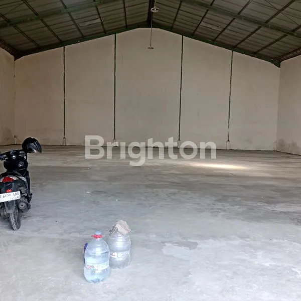 image GUDANG LOKASI SANGAT STRATEGIS DAN KOMERSIAL (7)