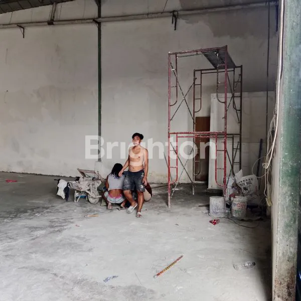 image GUDANG LOKASI SANGAT STRATEGIS DAN KOMERSIAL (4)