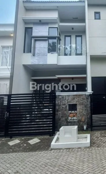 image RUMAH 2 LANTAI MODERN DI MULYOSARI PRIMA (1)