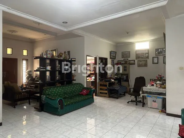 image HUNIAN STRATEGIS SARIJADI, 4 KT & 4 KM, SHM (4)