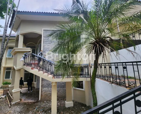 image RUMAH MEWAH DI JALAN DIESEL (4)