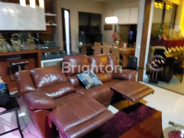 image RUMAH MEWAH SIAP HUNI DI DE PARK BSD, FULL FURNISHED (6)