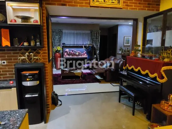 image RUMAH MEWAH SIAP HUNI DI DE PARK BSD, FULL FURNISHED (1)