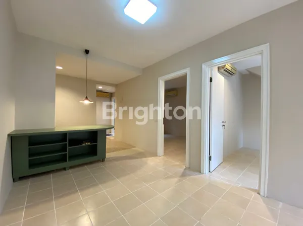 image RUMAH FULLY FURNISHED STRATEGIS DEKAT PINTU TOL LIPPO KARAWACI TANGERANG (3)