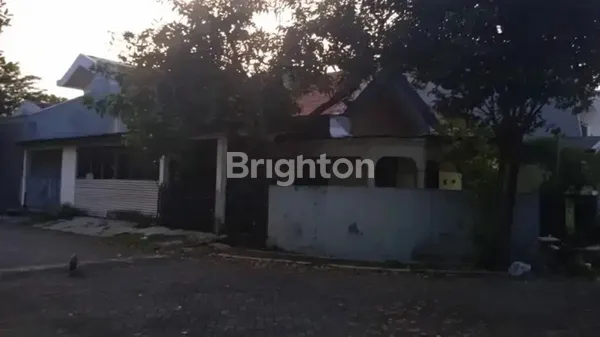 image RUMAH HOOK KLAMPIS SURABAYA TIMUR, DEKAT PERUMAHAN ARAYA  (3)