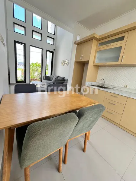 image HARGA TERJUN PAYUNG RUMAH MEWAH KEMANG PRATAMA BEKASI (4)