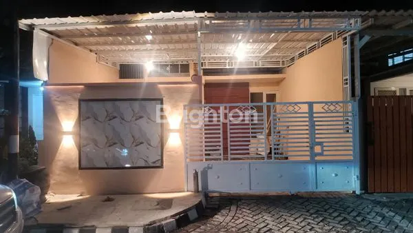 image RUMAH MODERN SIAP HUNI SAFIRA STONE SIDOARJO (1)