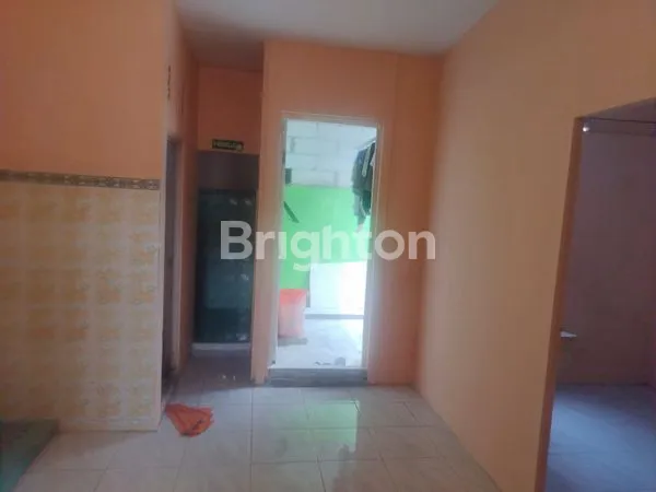 image RUMAH MODERN SIAP HUNI SAFIRA STONE SIDOARJO (3)