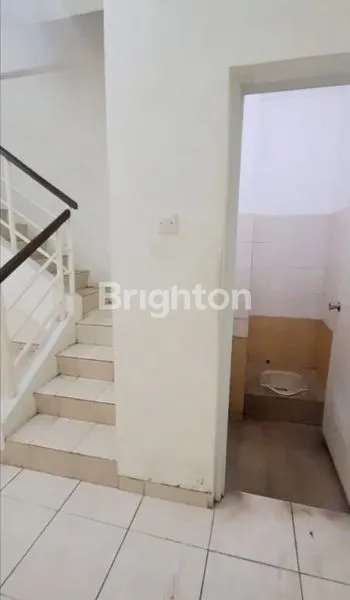 image RUKO DISEWAKAN 2 LANTAI STRATEGIS DI AREA BISNIS SAWOJAJAR MALANG (8)