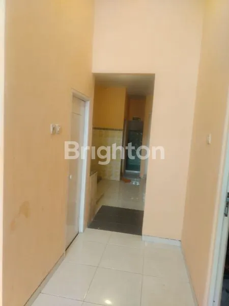 image RUMAH MODERN SIAP HUNI SAFIRA STONE SIDOARJO (7)