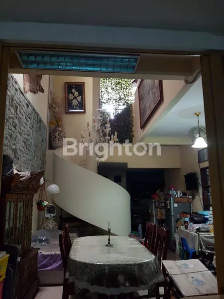 image HUNIAN STRATEGIS 6 KT DI JL HANG JEBAT, SHM (5)