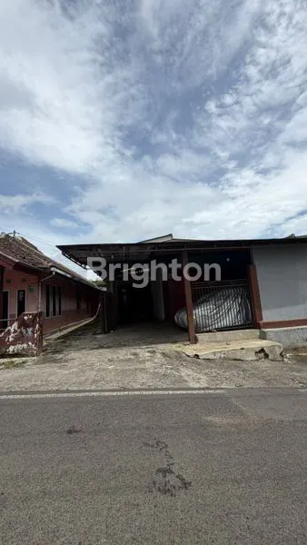 image RUMAH NOL JALAN RAYA HANYA 4 MENIT KE LIPPO PLAZA DAN JATIM PARK KOTA BATU (8)