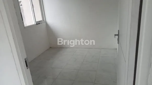 image RUMAH 2 KAMAR DI WAGIR MALANG (2)