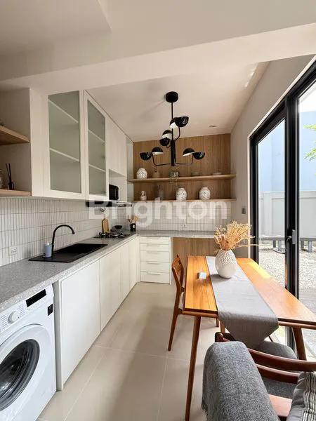 image RUMAH 2 LANTAI FURNISHED DEKAT UPN & BANDARA JUANDA (4)