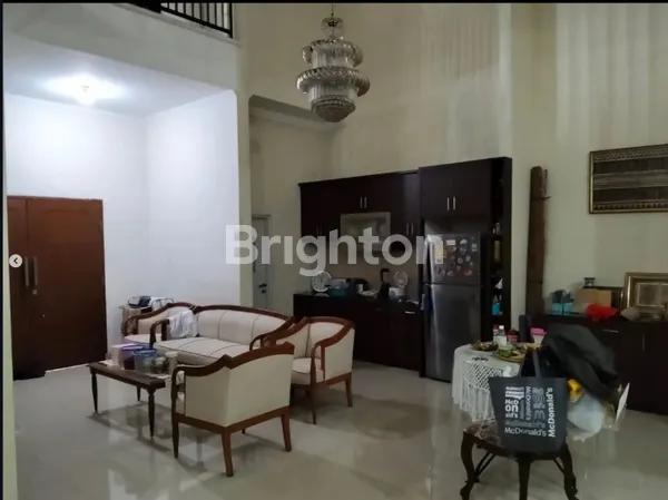 image RUMAH MEWAH 2 LANTAI (3)