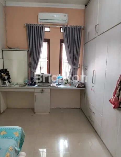 image RUMAH MEWAH 2 LANTAI (6)