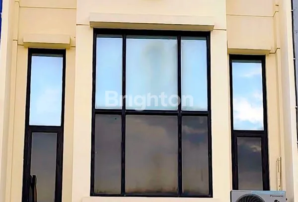 image RUKO 2 LANTAI 61M² PLONG BUAT USAHA DI KELAPA GADING JAKARTA UTARA (1)