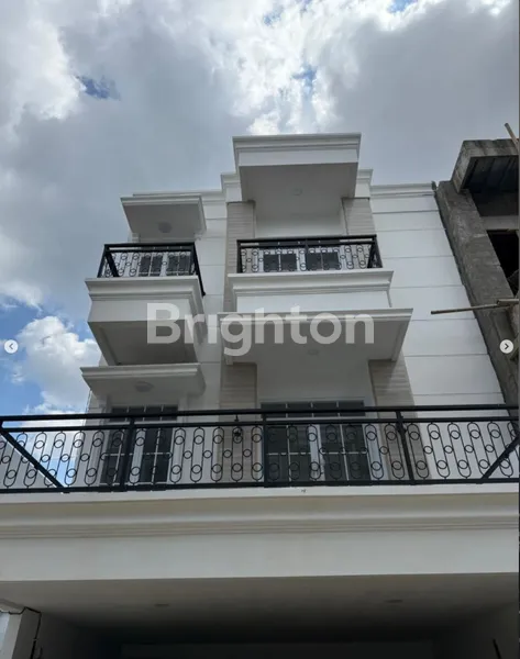 image DIJUAL RUMAH MEWAH SIAP HUNI (1)