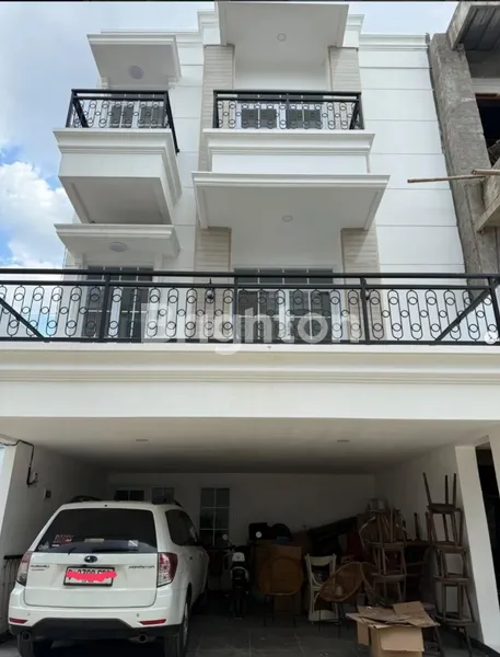 image DIJUAL RUMAH MEWAH SIAP HUNI (2)