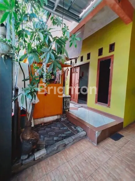 image RUMAH LOKASI STRATEGIS BANYAK KAMAR  DI KEBON JERUK, JAKARTA BARAT (1)